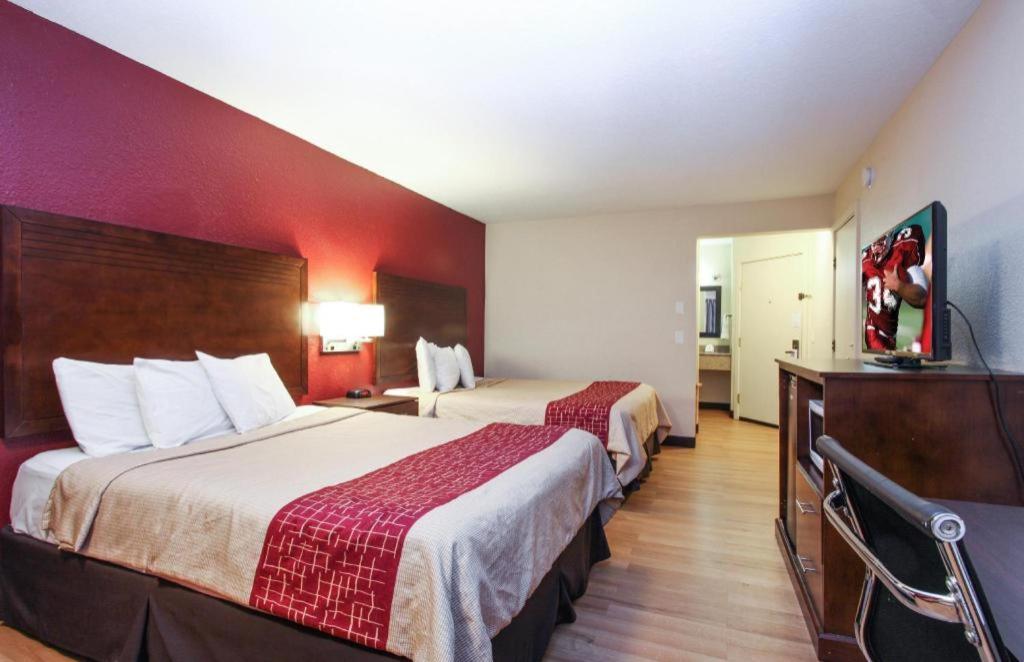 Evergreen Inn & Suites Portland (Adults Only) Zewnętrze zdjęcie