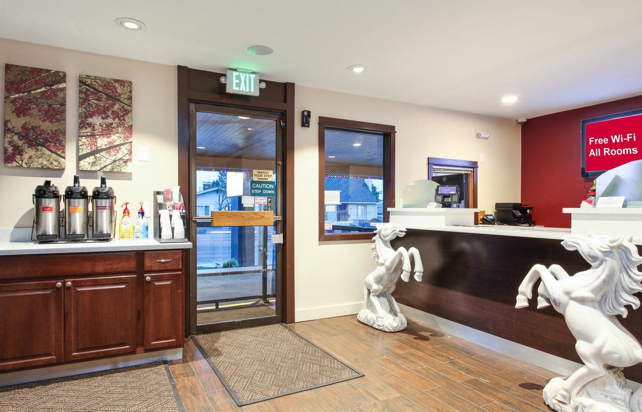 Evergreen Inn & Suites Portland (Adults Only) Zewnętrze zdjęcie